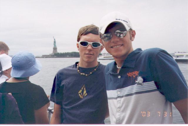 Lee, Scotty and the Statue of Liberty