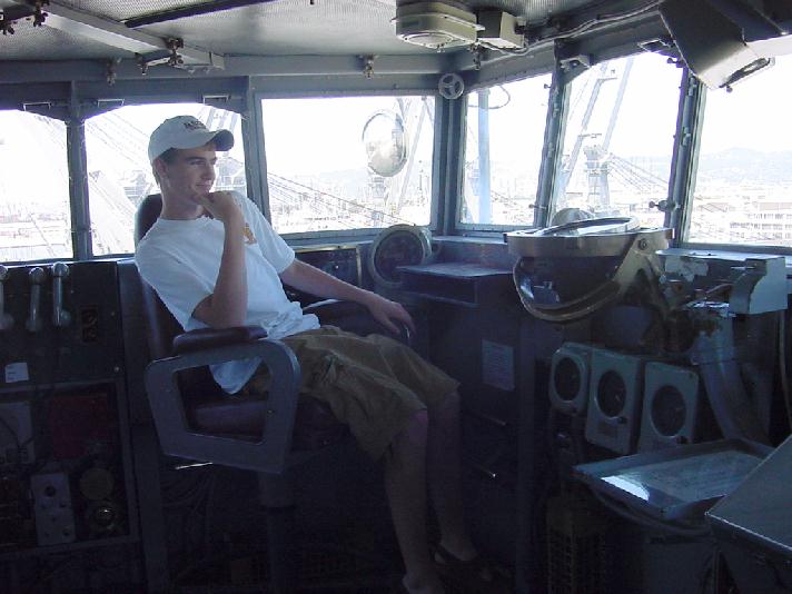 hornet4.jpg (53073 bytes)